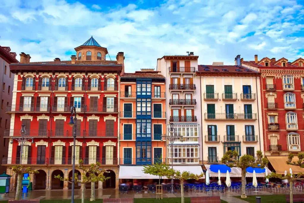 fachadas casco historico pamplona