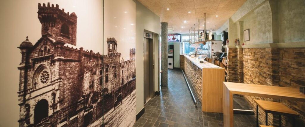 castillo_javier_bar-113d263b