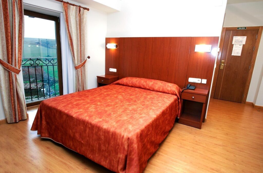 photo-hotel-agorreta-salinas-de-pamplona-20