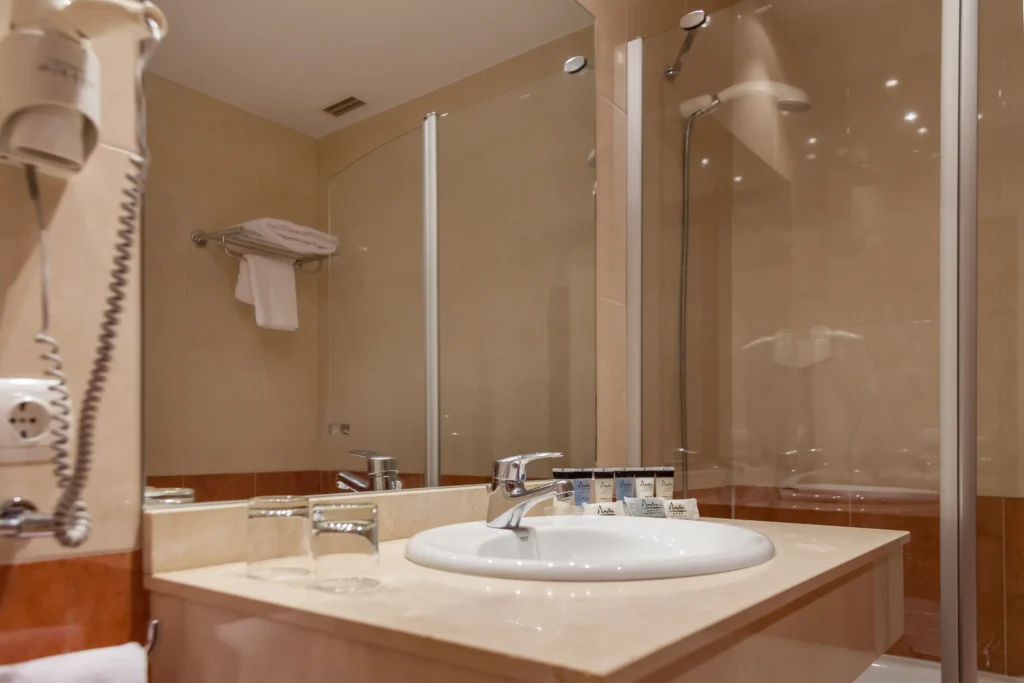 baño de la habitación