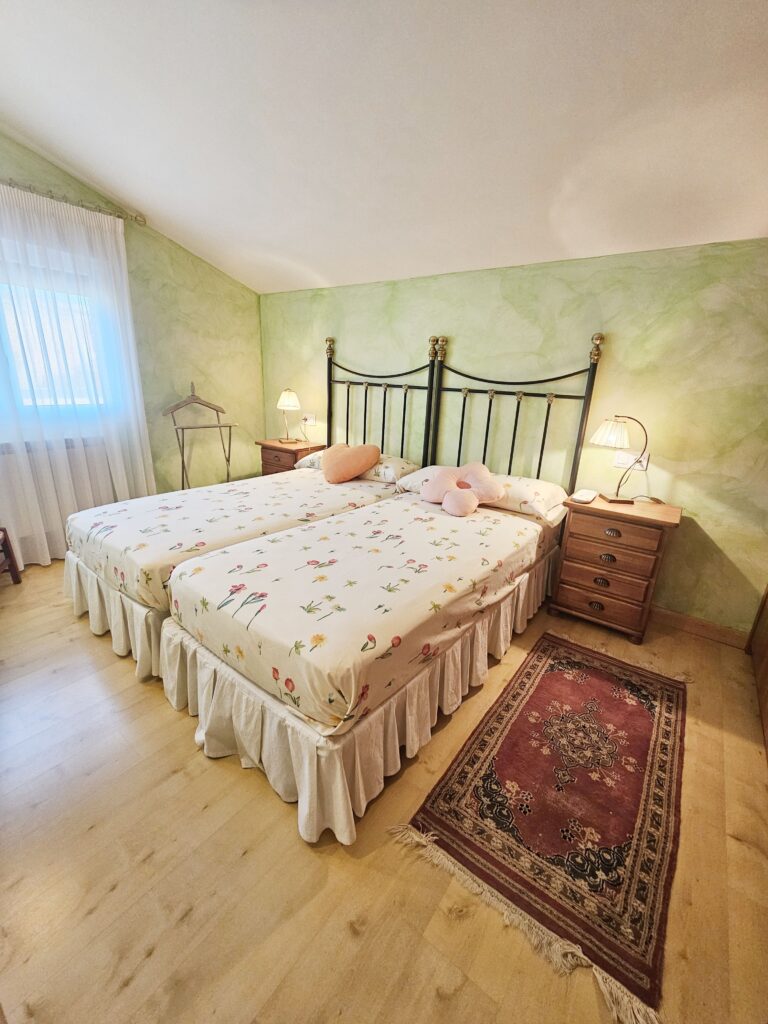 Habitción con dos camas individuales