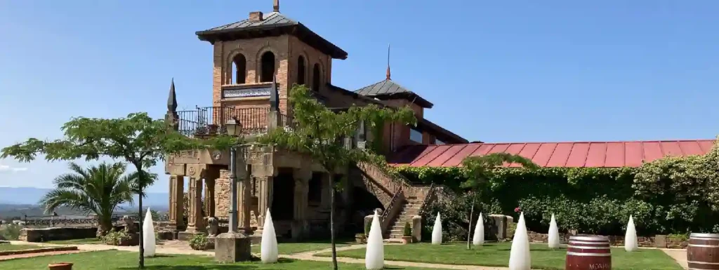 fachada del castillo