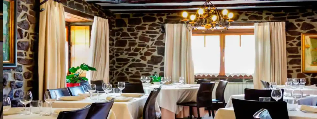 comedor del Restaurante Venga Muguiro en Muguiro