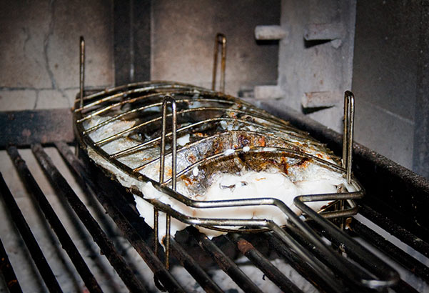 pescado a la brasa