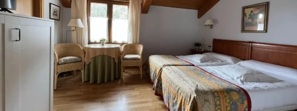 habitación-dos-camas-hostal-salazar