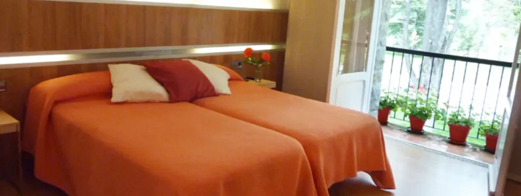 Habitación doble del Hotel Meson de Javier