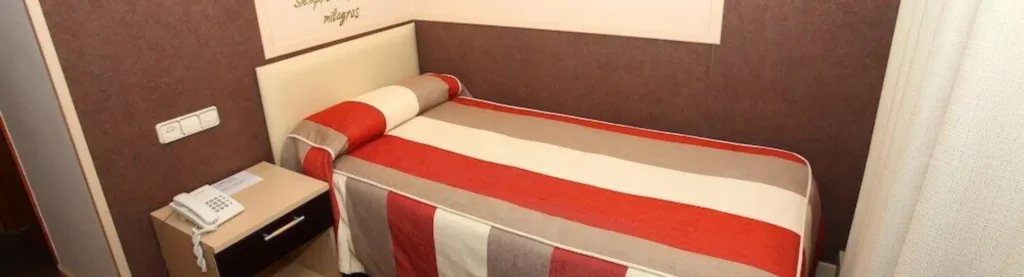 hospederia-monasterio-de-leyre-habitacion-individual