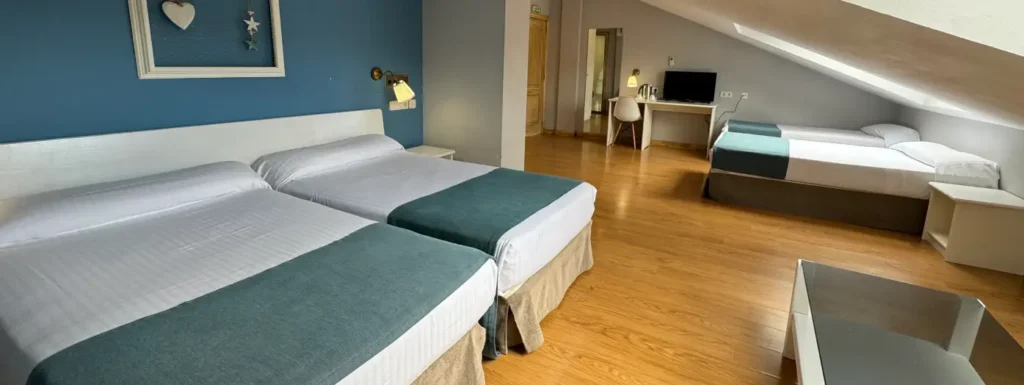 Habitaación cuadruple del Hotel Jakue