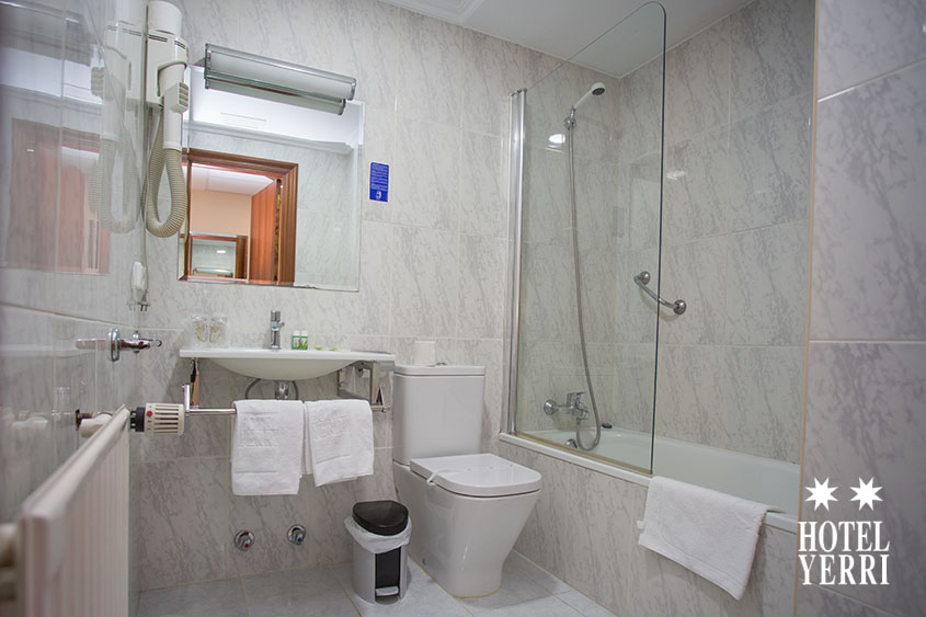 Servicio de la habitación con bañera