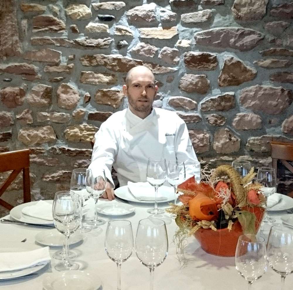 Luismi Lácar, cocinero y propietario del Restaurante Arotxa de Legasa