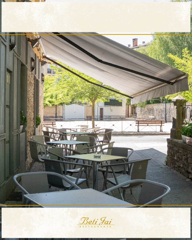 Terraza del Restaurante Beti-Jai de Aoiz