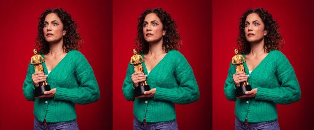 Toni Acosa en una escena de la obra Una madre de película