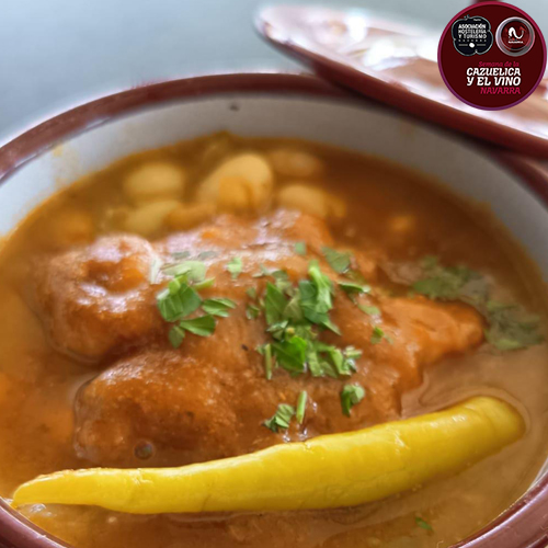 Pocha de Valdega con acelgas y manita de cerdo estilo Abuela Dora