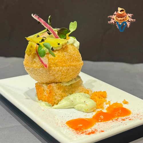 Bola de cabezada de cerdo con explosión de sabores.