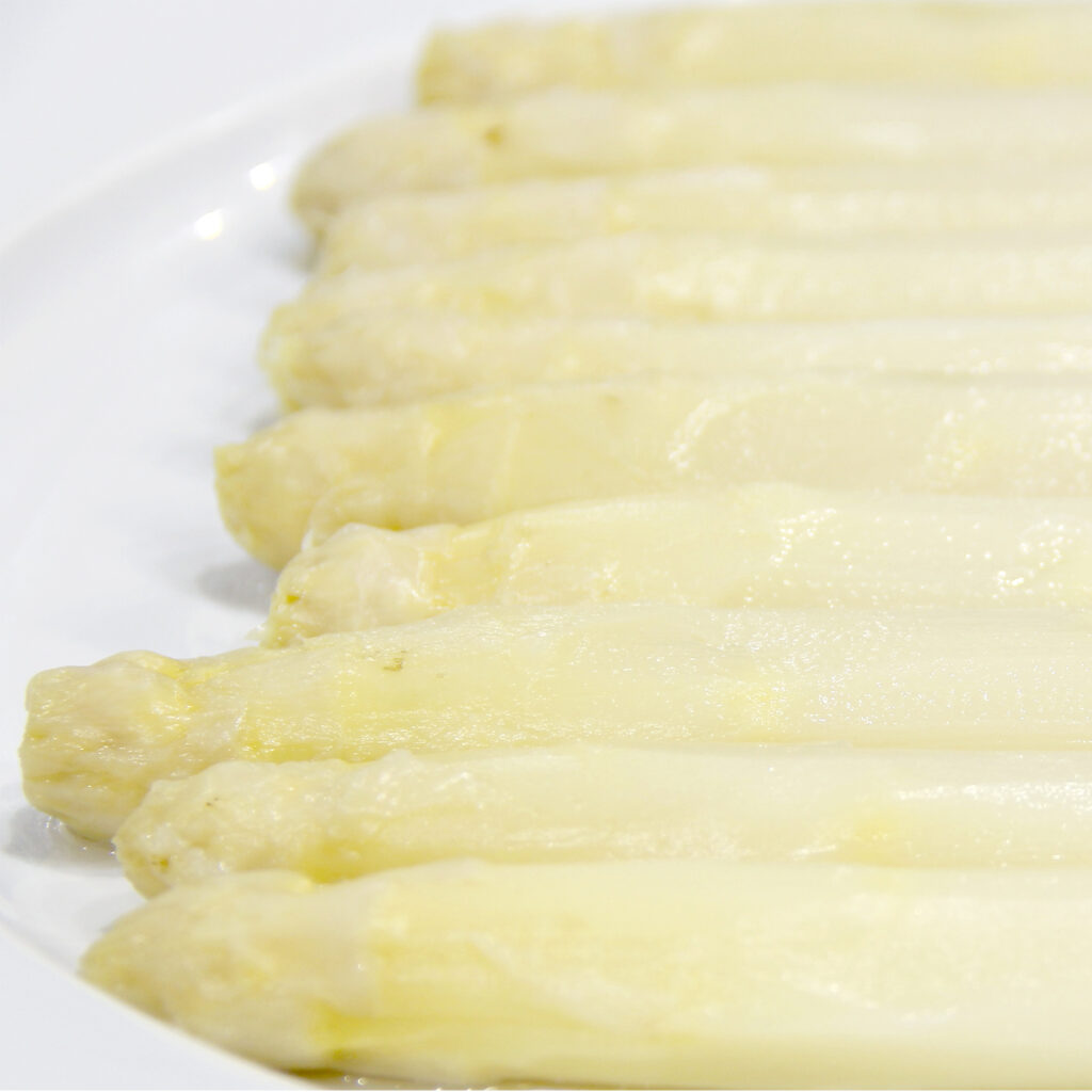 Espárragos templados del Restaurante La Parrilla en Tudela