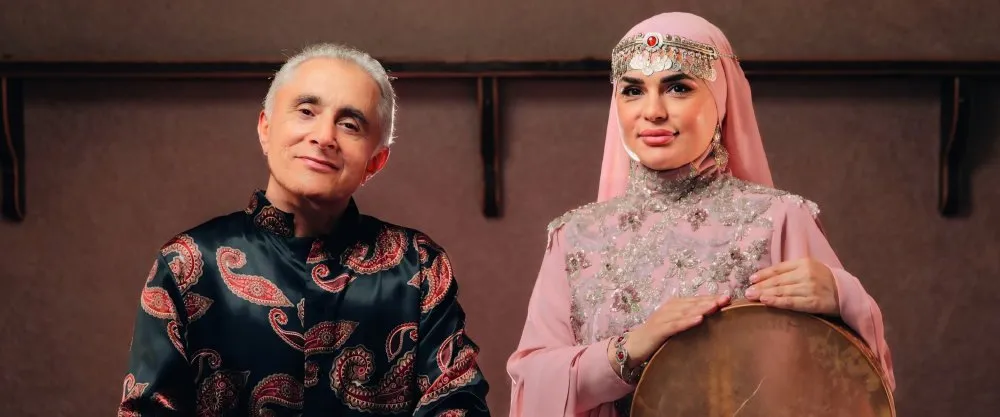 Alim Qasimov y Fargana Qasimova actores de esta obra.