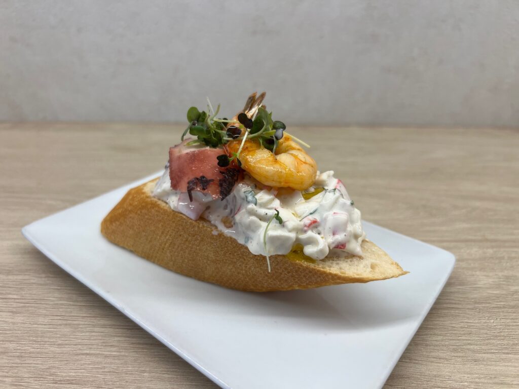 pincho de rusa con pulpo y gamba del Restaurante Beratxa de Tafalla