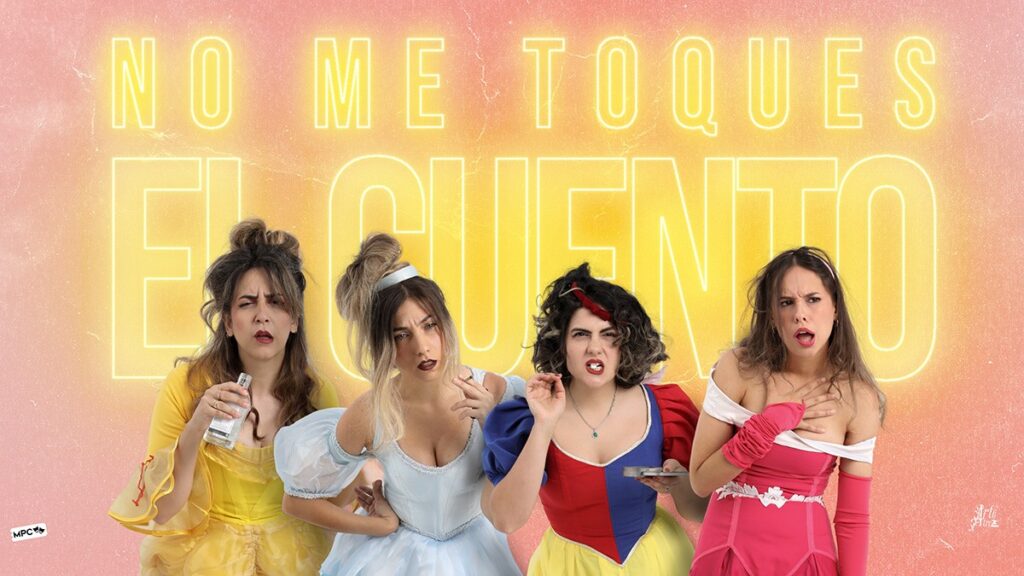 actrices durante una escena de la obra no me toques el cuento.