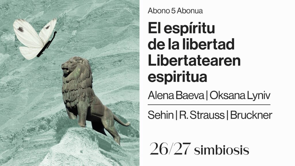 Cartel Orquesta sinfónica de navarra, el espíritu de la libertad. Un leon de piedra y una mariposa parece que se están mirando.