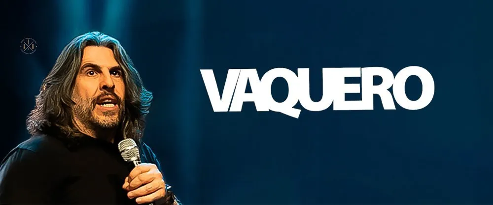 JJ Vaquero micro en mano durarante un monólogo
