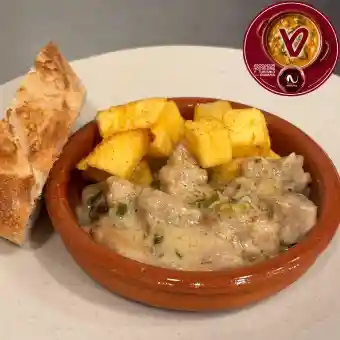 Cazuelica de Las de PInchi llamadaa Che, qué molleja!