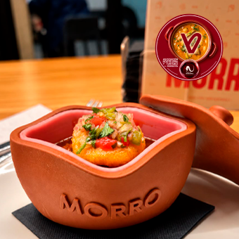 De morro a morros, tradición, fuego lento y mucho morro. Un guiso meloso de morros de ternera, intenso y reconfortante, reinterpretado a nuestra manera.
